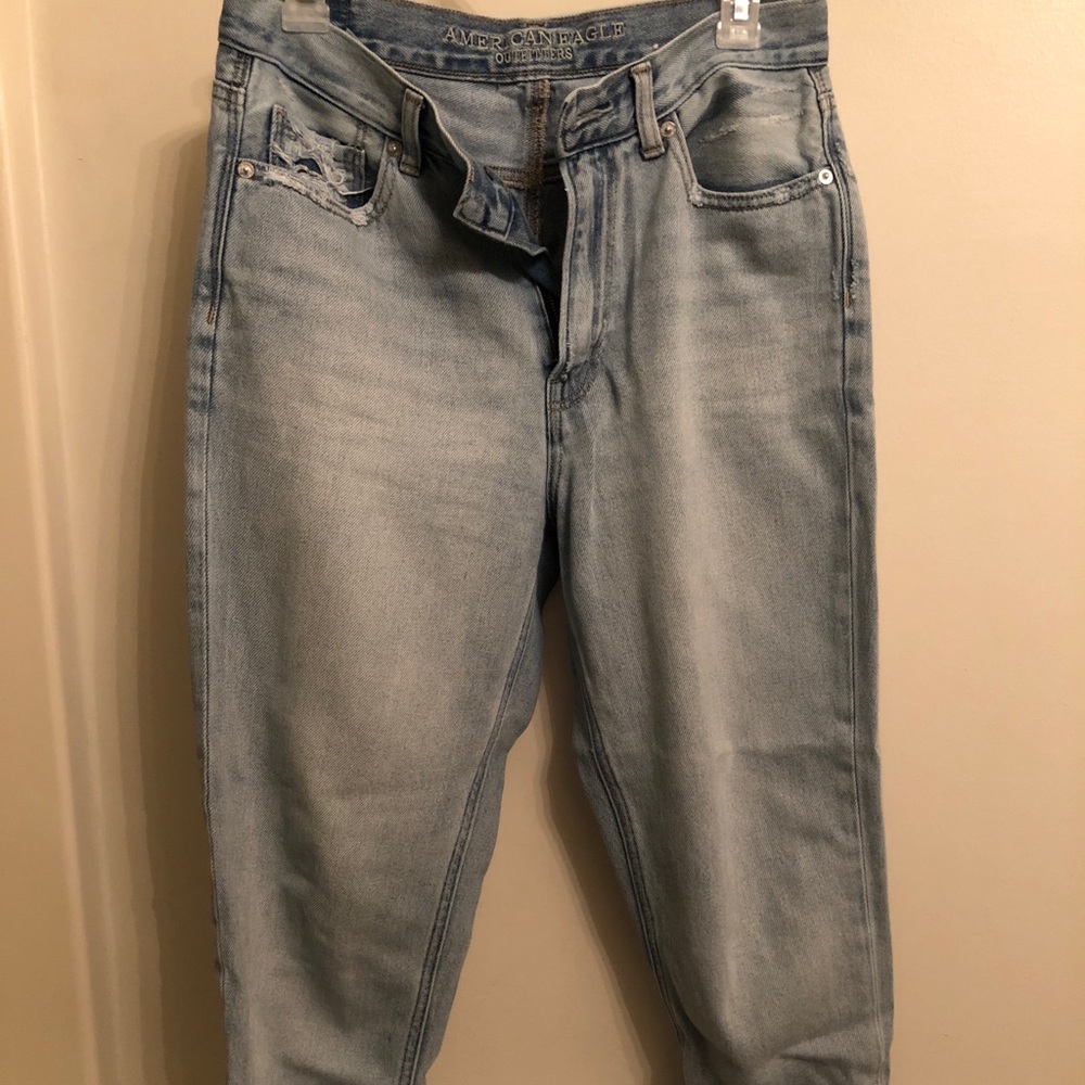 American Eagle Mom Jean